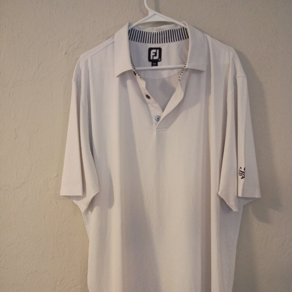 FootJoy Men’s Performance Golf Polo – Size XL – White w/ Striped Collar